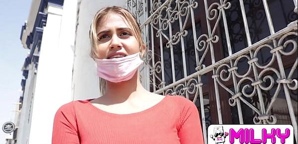  Yorgelis hermosa Tetona venezolana deja plantado al novio por una falsa sesión de fotos con el tío Milky